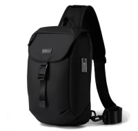 MYBALO Axis kompaktní batoh přes rameno, černá